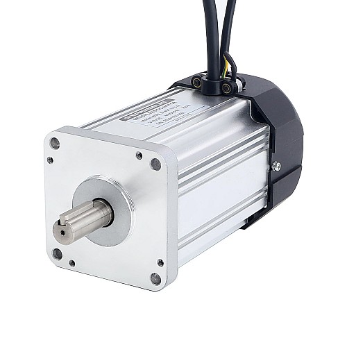 310V, 4000U/min, 1,8Nm, 750W, 3,0A, quadratisch, 80 x 80 x 159mm, bürstenloser Gleichstrommotor mit Kühlerlüfter