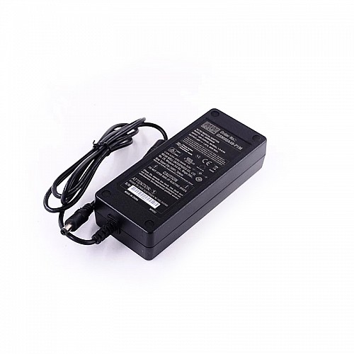 GSM90A48-P1M MEANWELL 90W 48VDC 1.87A 115/230VAC AC-DC Adaptateur médical vert fiable
